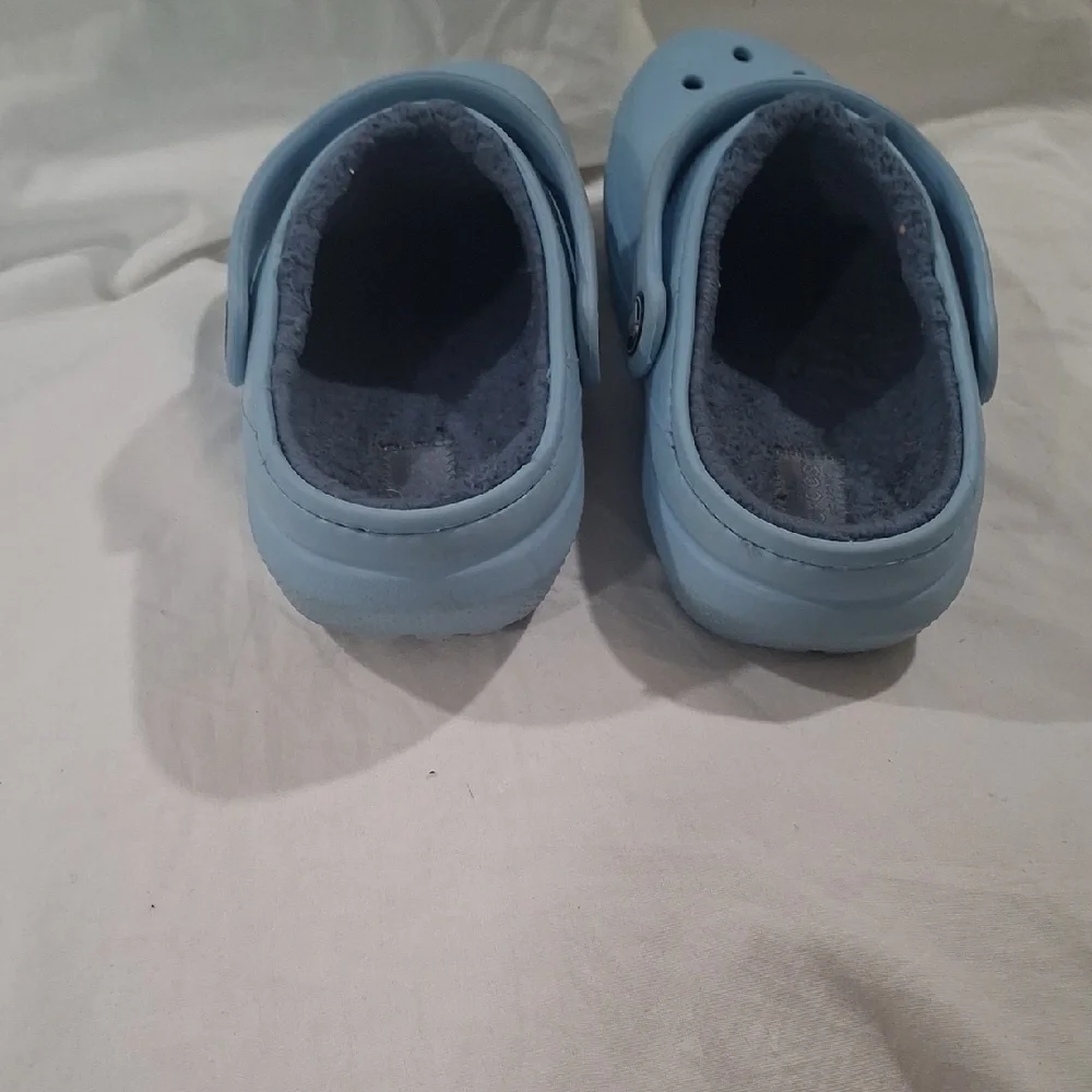 CROCS Kids Light Blue Fuzzy Lined Slippers